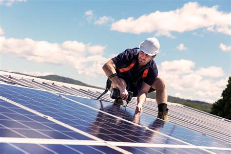 Installation de Panneaux Solaires à Lyon (69) – Monsolaire.fr.